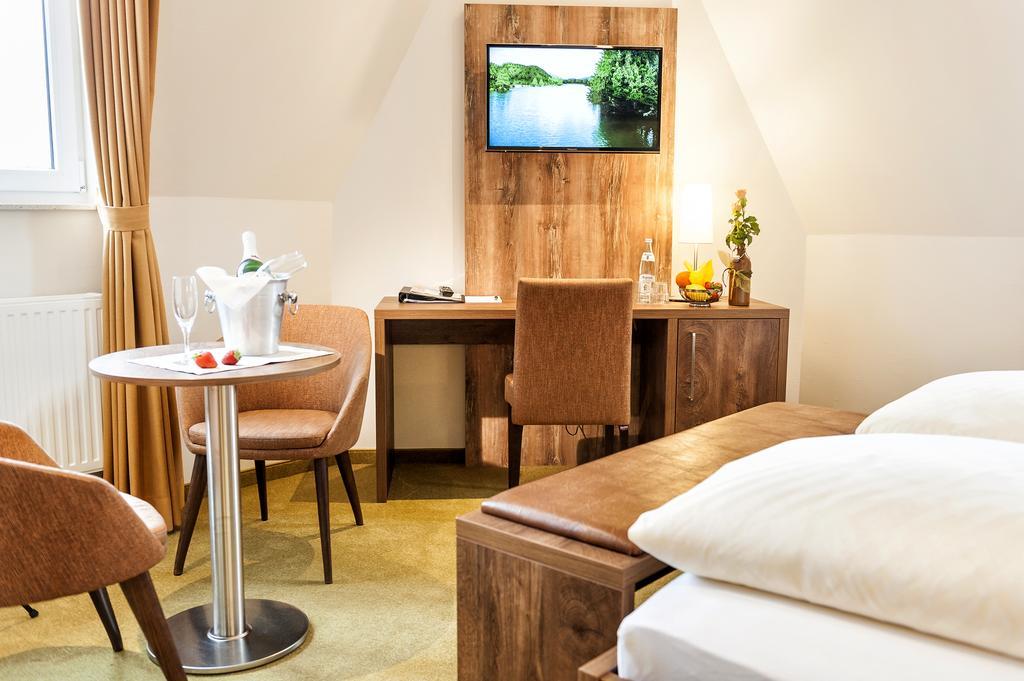 Hotel Hilker 베르센부르크 외부 사진